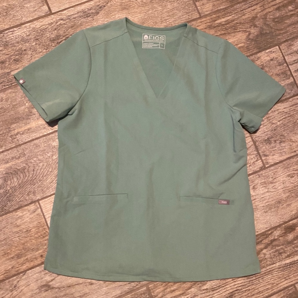💥jade scrub top💥